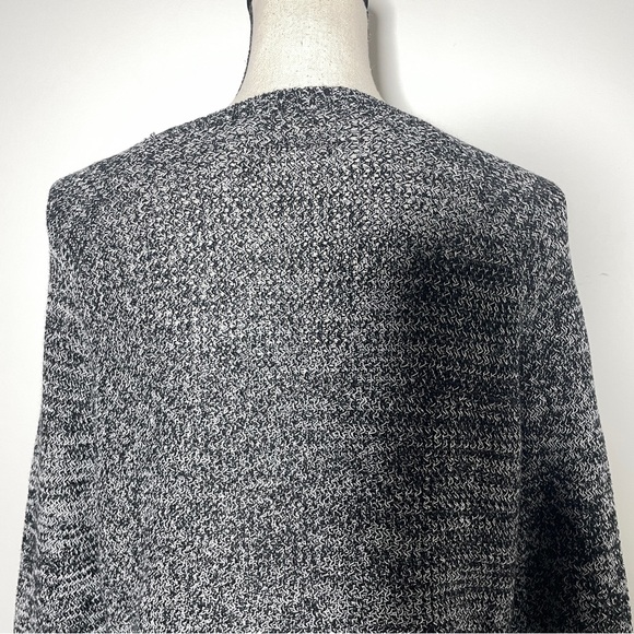 Women’s Loft Sweater, Black/White/Gray Tie Bell Sleeve Sweater M - Picture 4 of 15